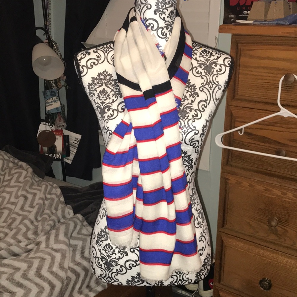 Karl Lagerfeld Cat and stripe print scarf